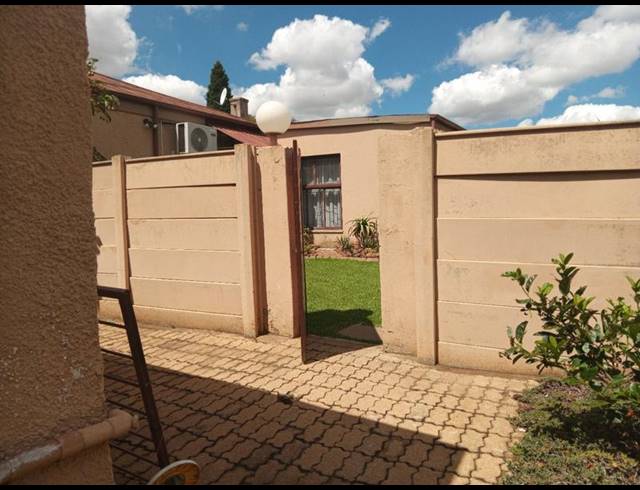 3 BEDROOM HOUSE FOR SALE IN HOMELAKE